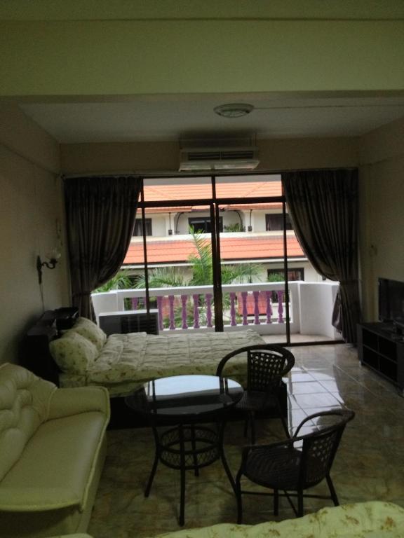 อาเทมส์ เกสเฮ้าส์ Hotel หาดจอมเทียน ภายนอก รูปภาพ