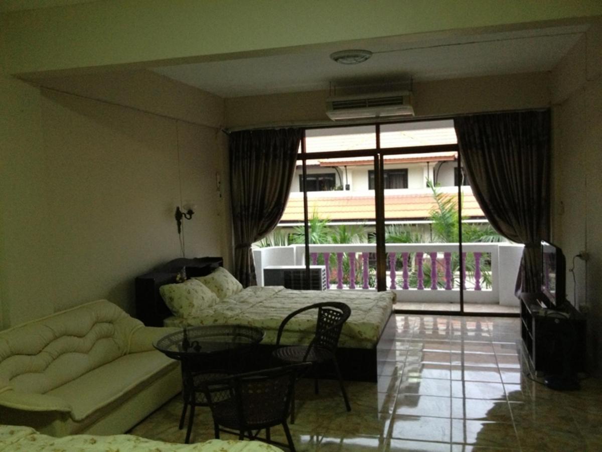 อาเทมส์ เกสเฮ้าส์ Hotel หาดจอมเทียน ภายนอก รูปภาพ
